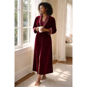 Vintage Miss Elaine Burgundy Velvet Robe Long Belted Glam cottagecore Gown M